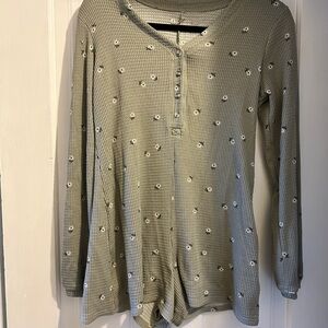 Gray Long Sleeve Waffle Knit Romper with Floral Pattern